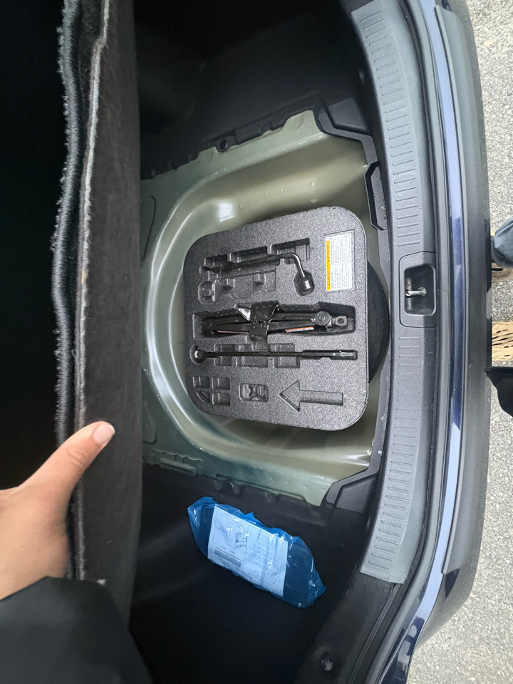 Toyota Corolla LE 4D Sedan 2025