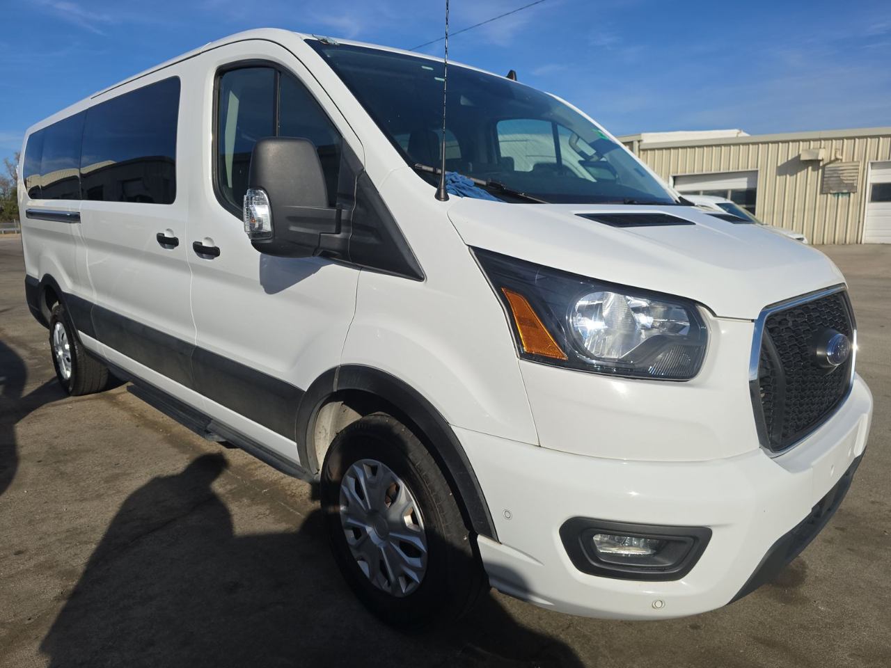 Ford Transit Passenger Wagon T-350 148" Low Roof XLT RWD 2023