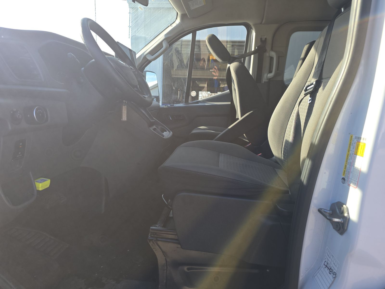 Ford Transit Passenger Wagon T-350 148" Low Roof XLT RWD 2023