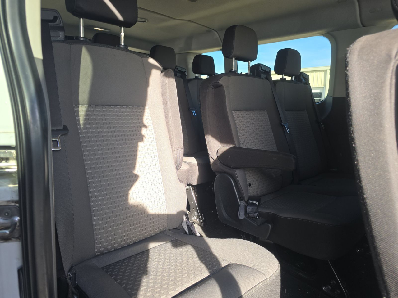 Ford Transit Passenger Wagon T-350 148" Low Roof XLT RWD 2023