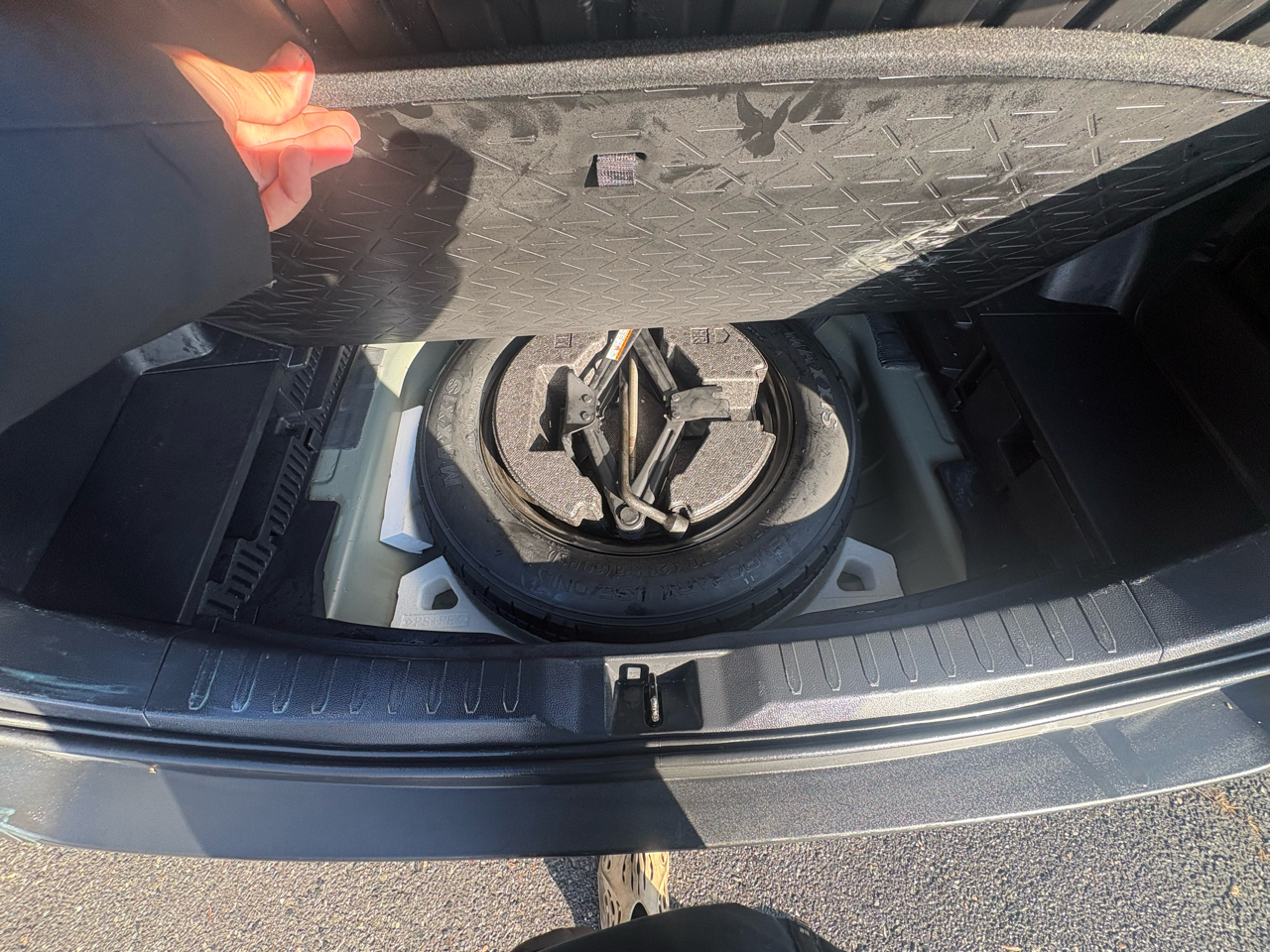 Toyota RAV4 XLE AWD (Natl) 2023