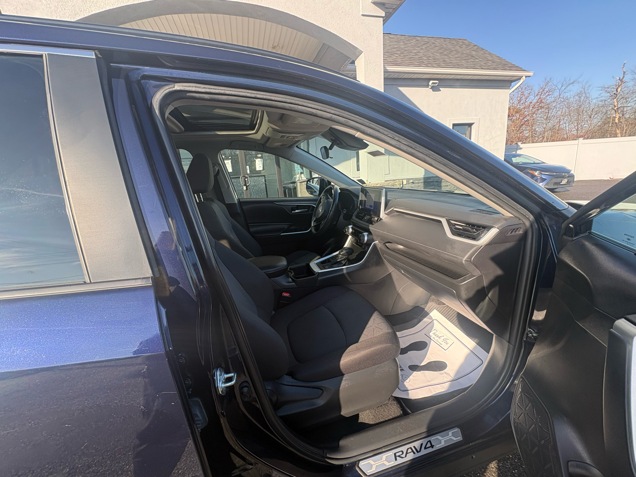 Toyota RAV4 XLE AWD (Natl) 2023