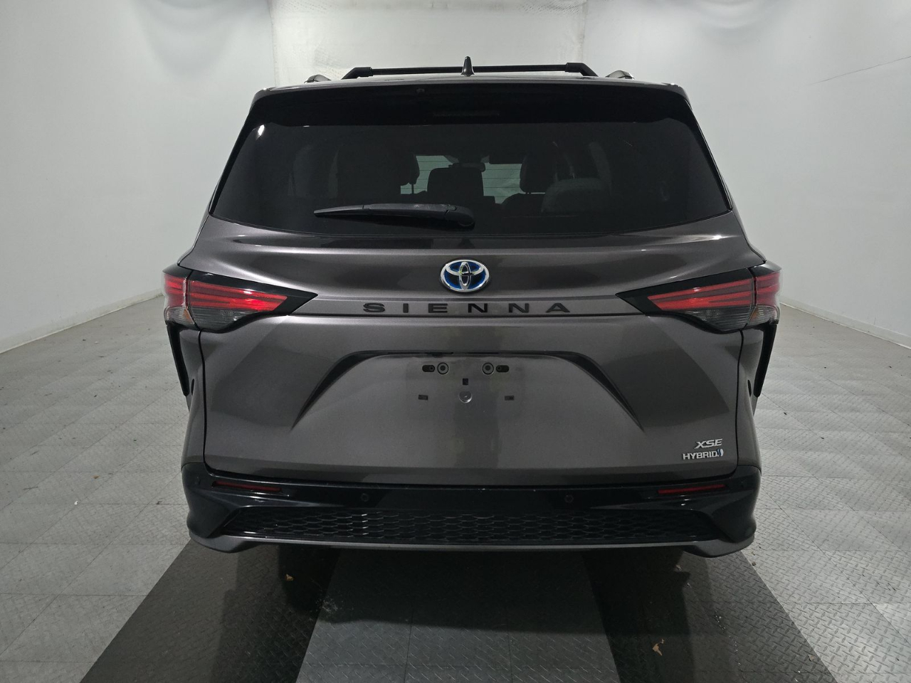 Toyota Sienna XSE FWD 7-Passenger (Natl) 2021