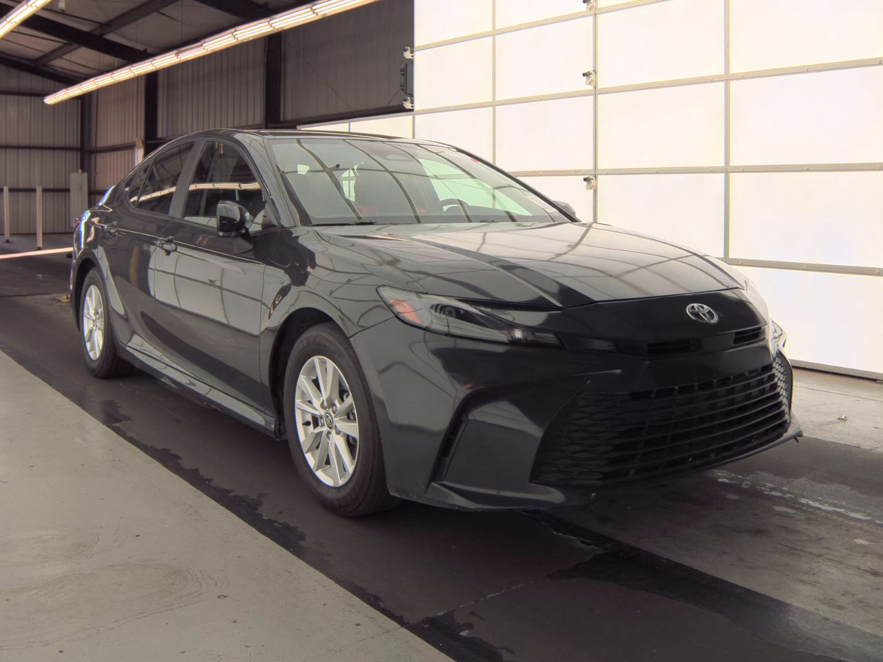 Toyota Camry LE 2025