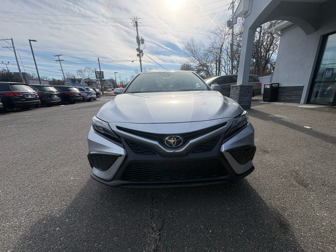 Toyota Camry SE Auto (Natl) 2024