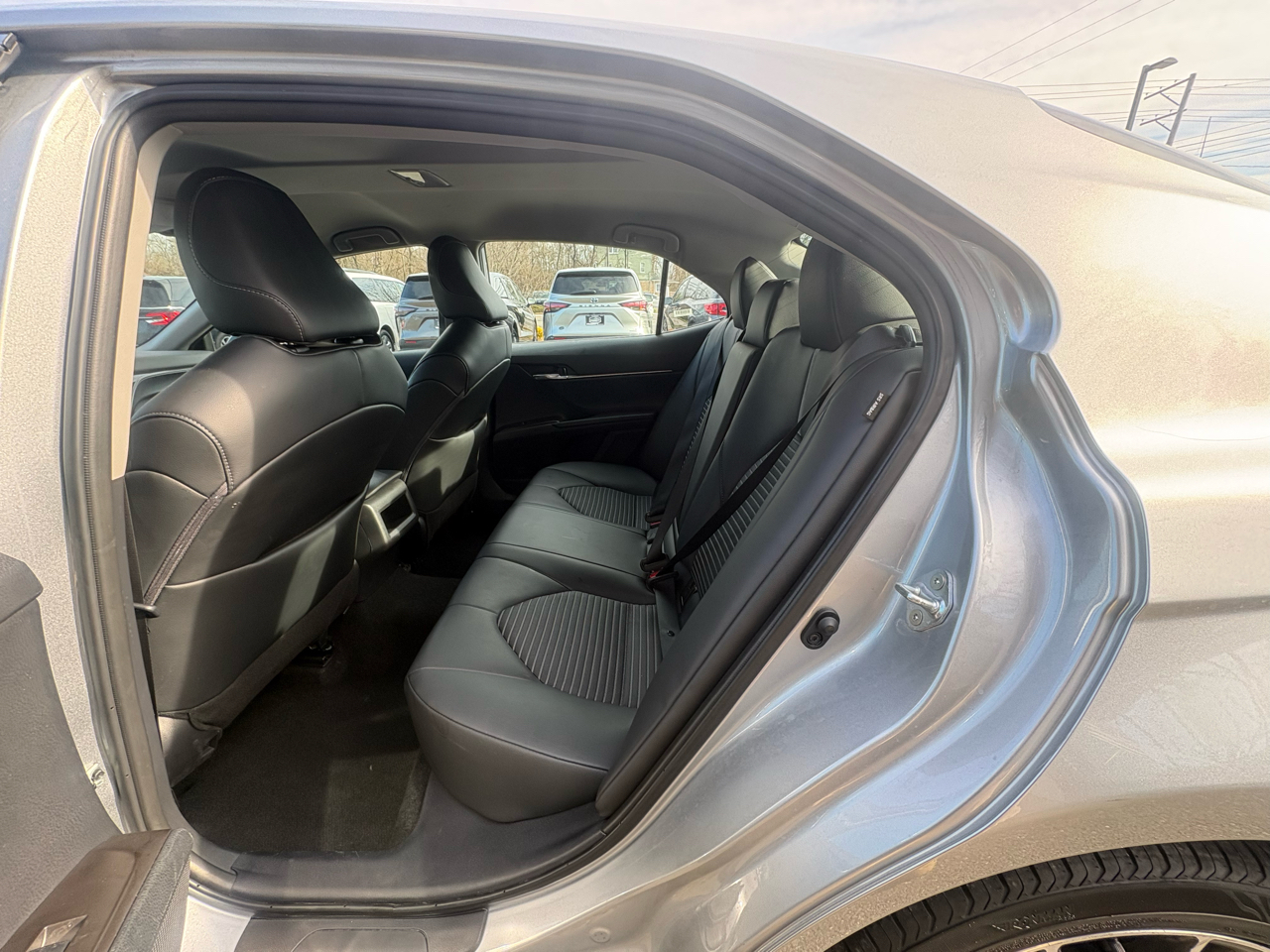 Toyota Camry SE Auto (Natl) 2024