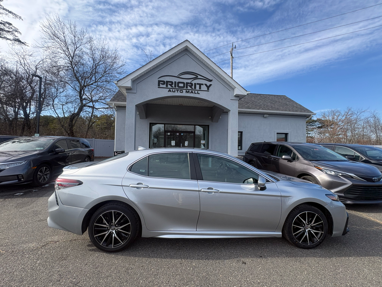 Toyota Camry SE Auto (Natl) 2024
