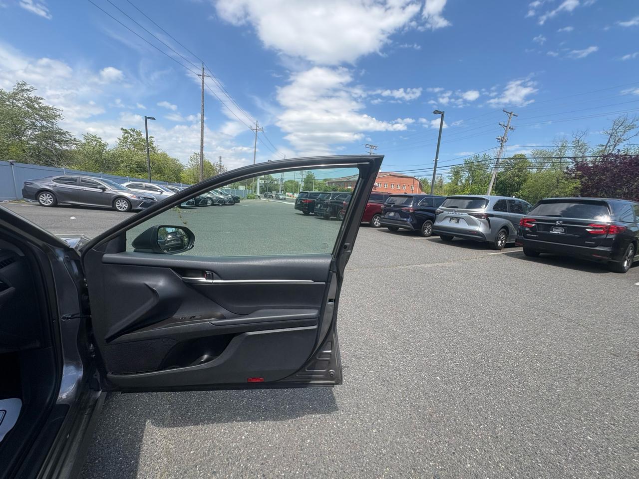 Toyota Camry LE Auto (Natl) 2024