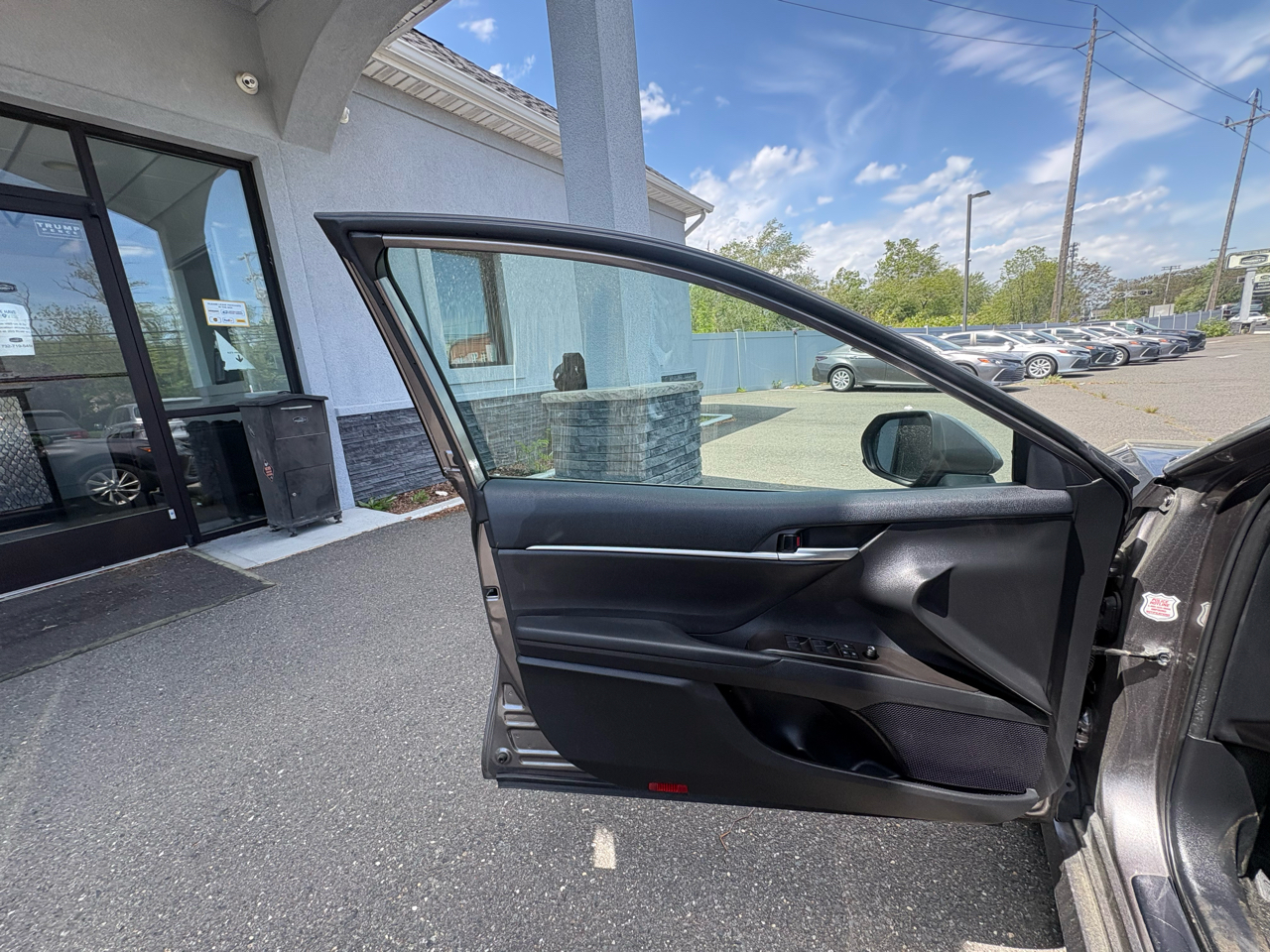 Toyota Camry LE Auto (Natl) 2024