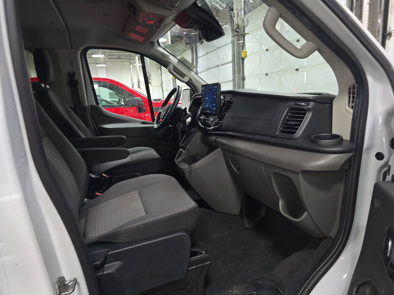 Ford Transit Passenger Wagon T-350 148" Low Roof XLT RWD 2023