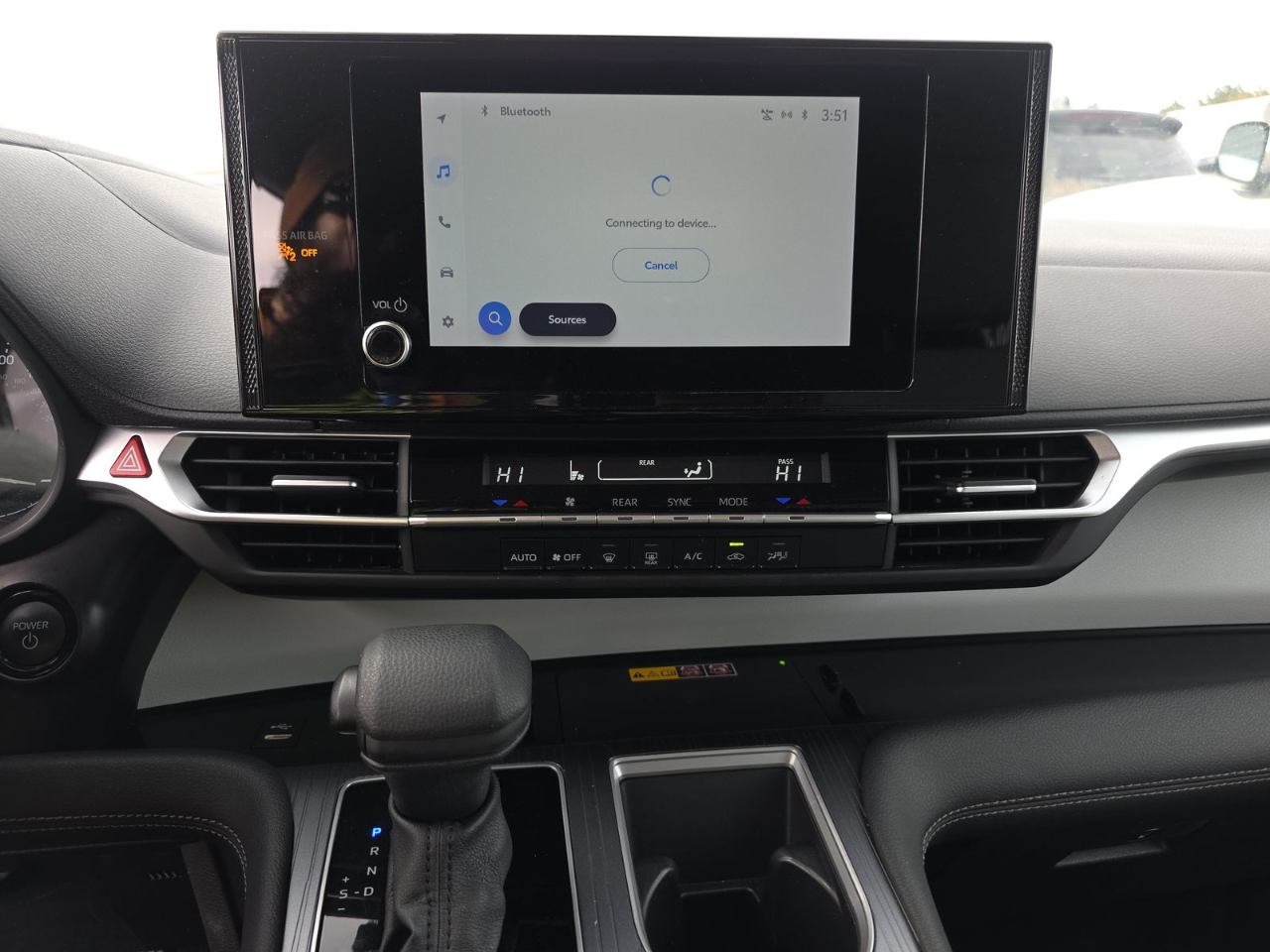 Toyota Sienna LE FWD 8-Passenger (Natl) 2025