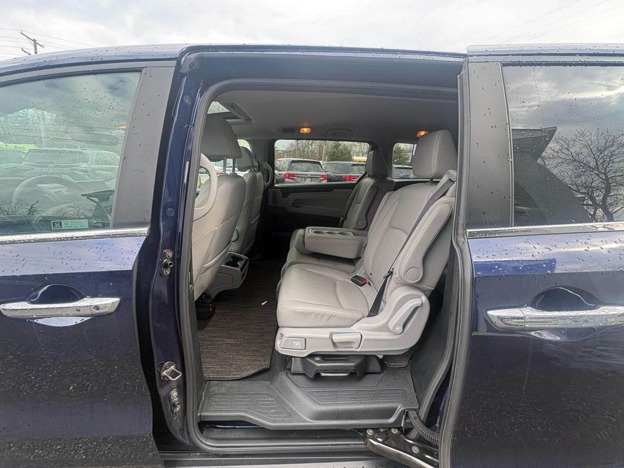 Honda Odyssey EX-L Auto 2024