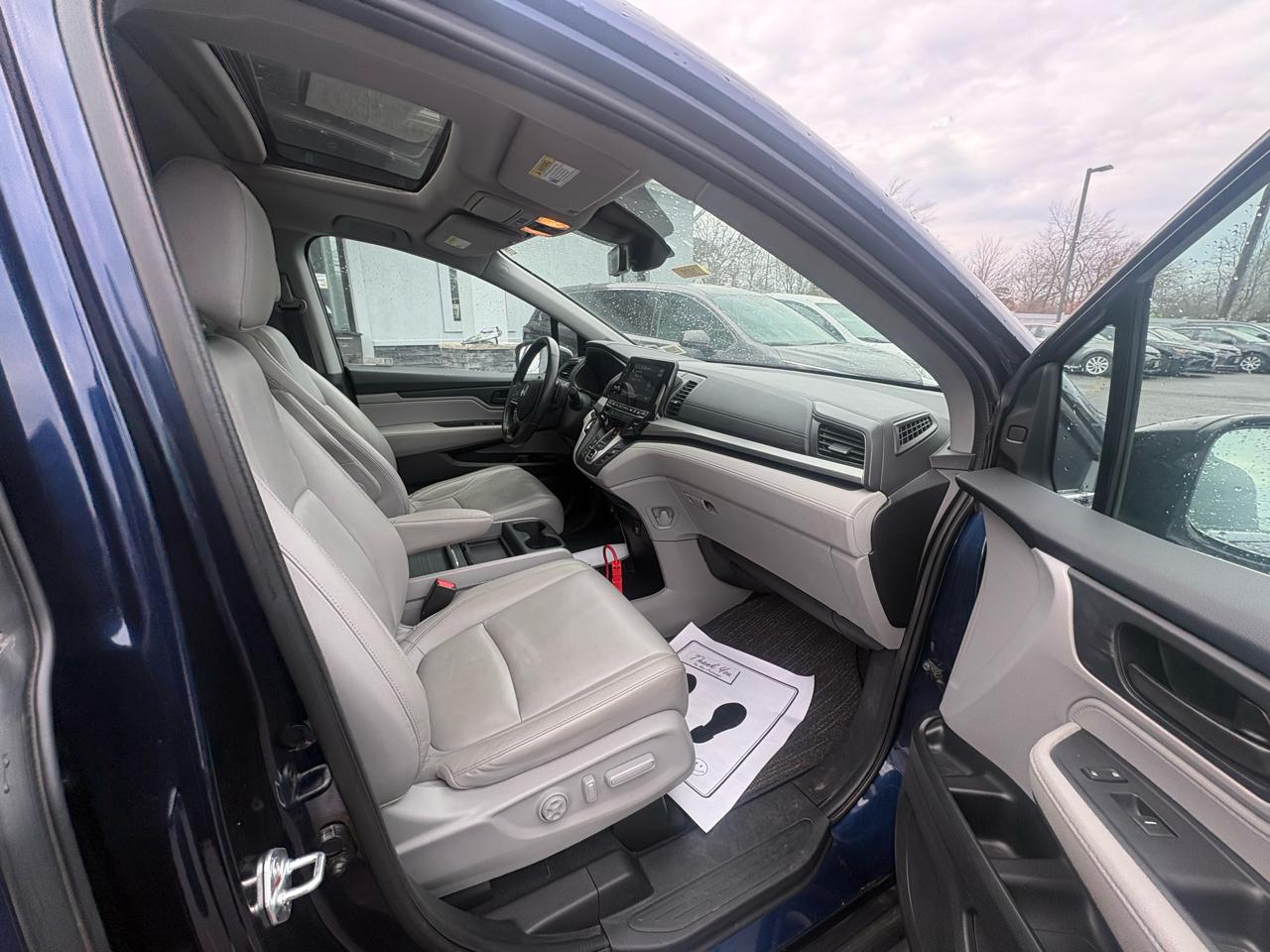 Honda Odyssey EX-L Auto 2024