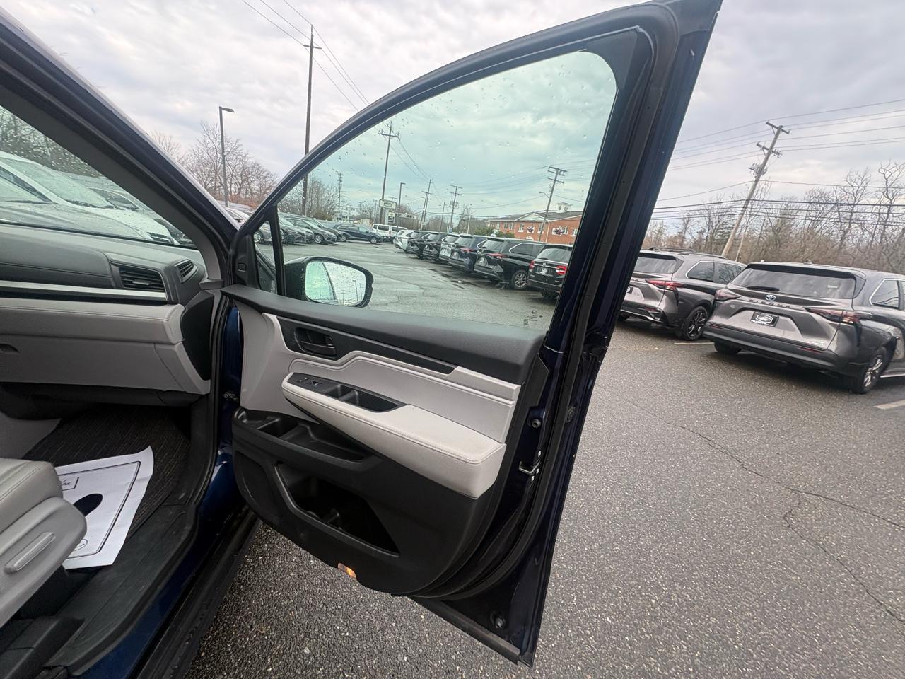 Honda Odyssey EX-L Auto 2024