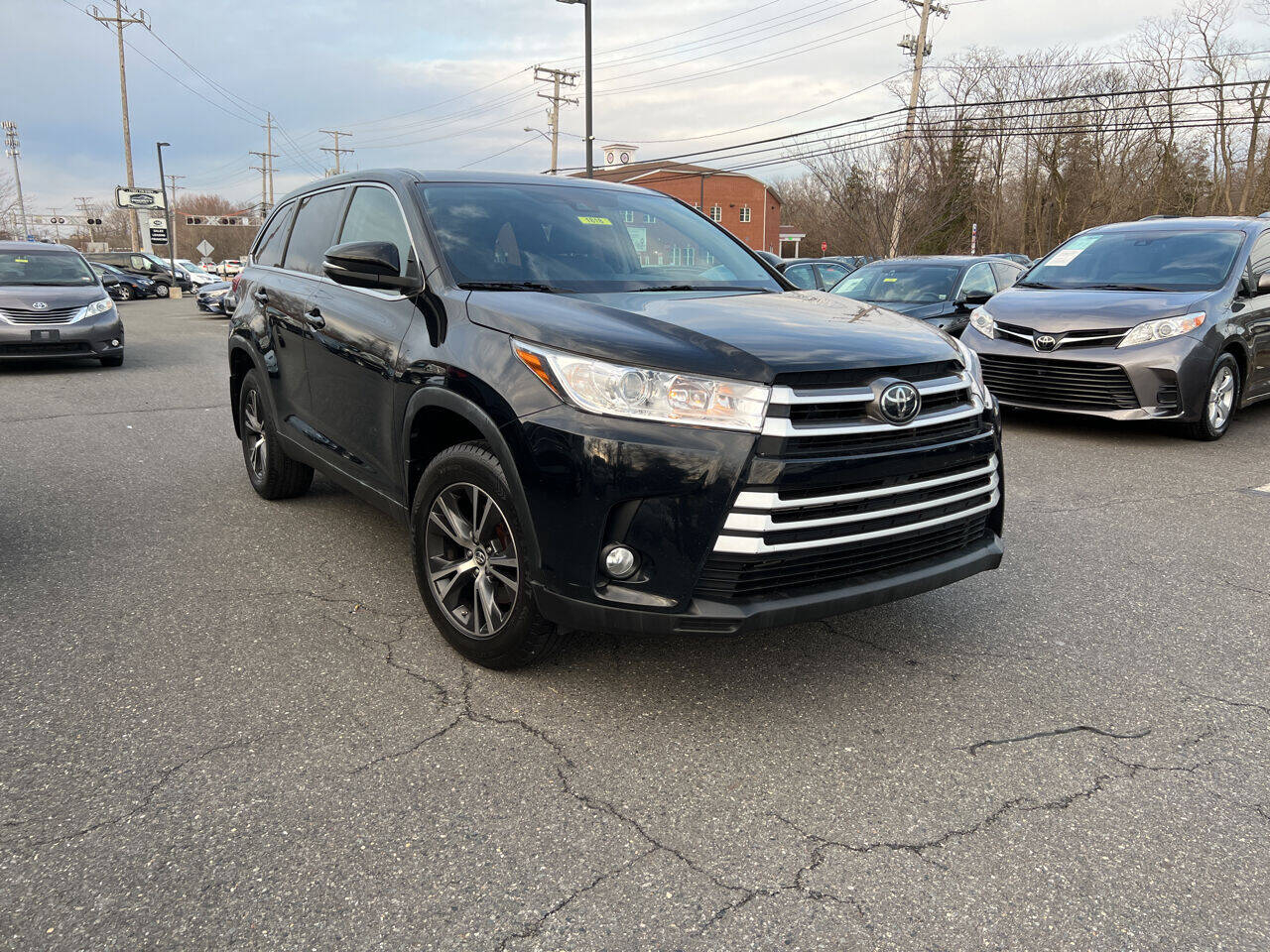 Toyota Highlander LE Plus AWD V6 2019