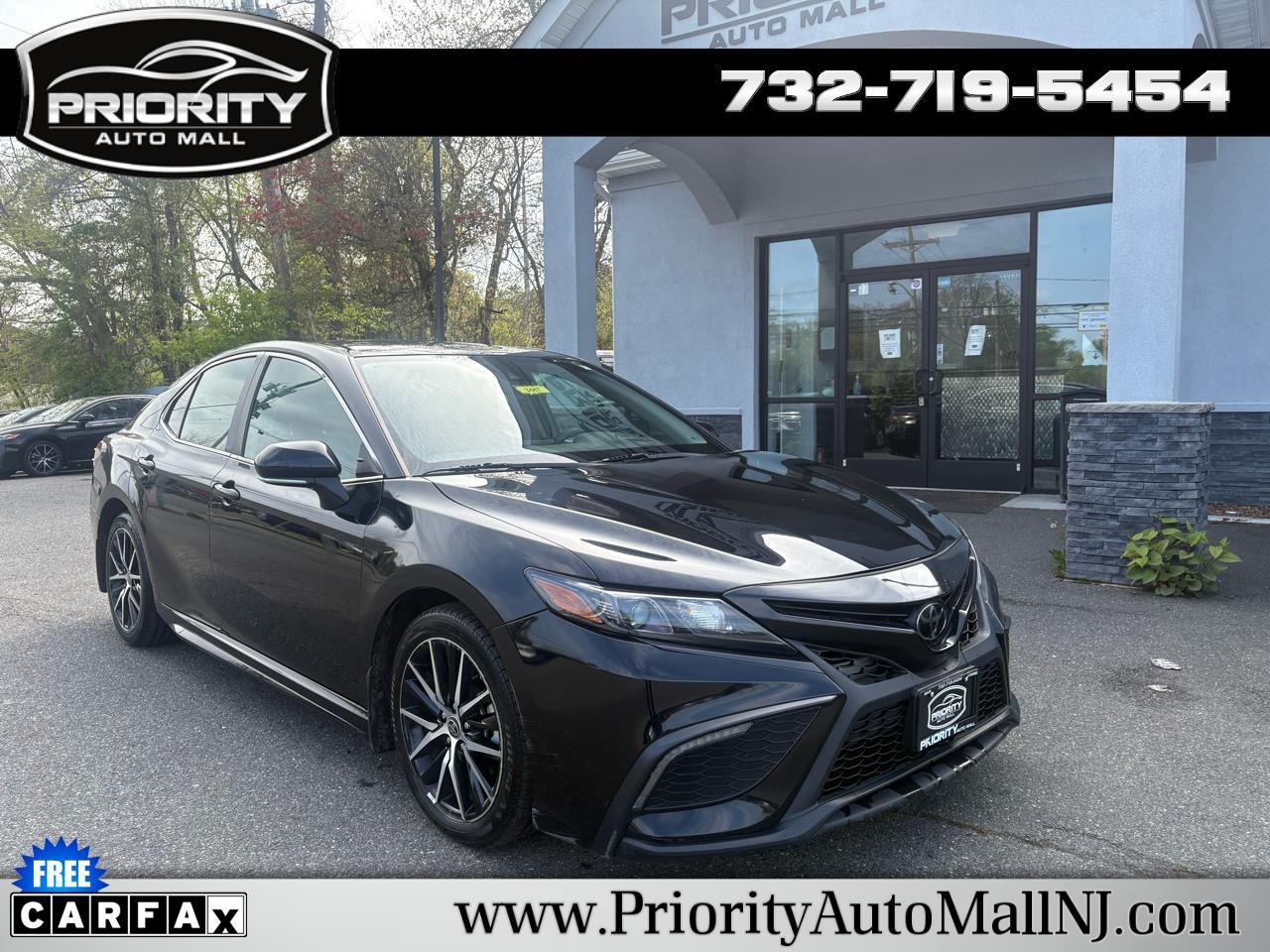 2023 Toyota Camry SE