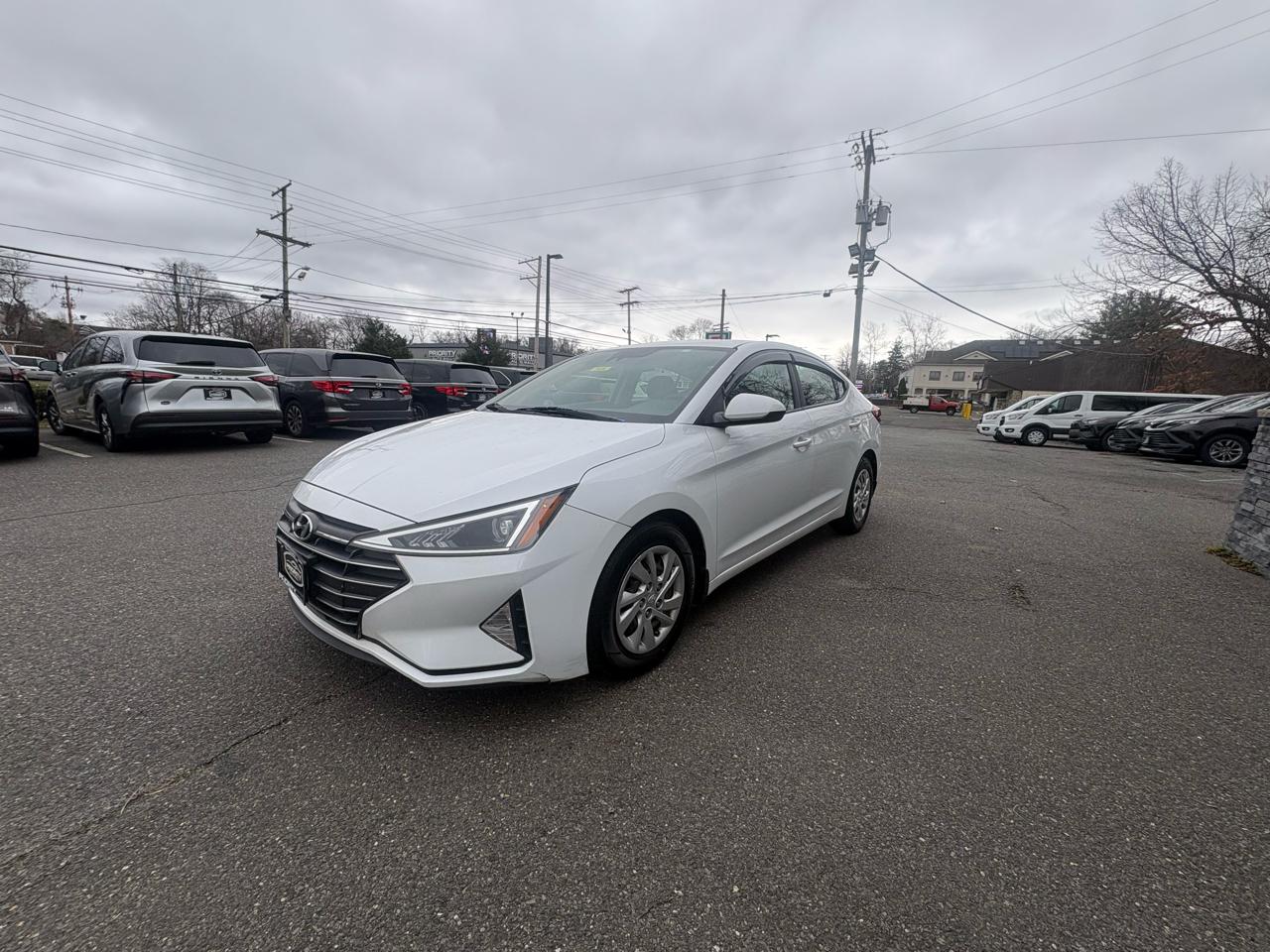 Hyundai Elantra SE Auto 2020