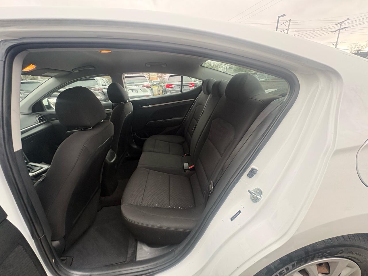 Hyundai Elantra SE Auto 2020