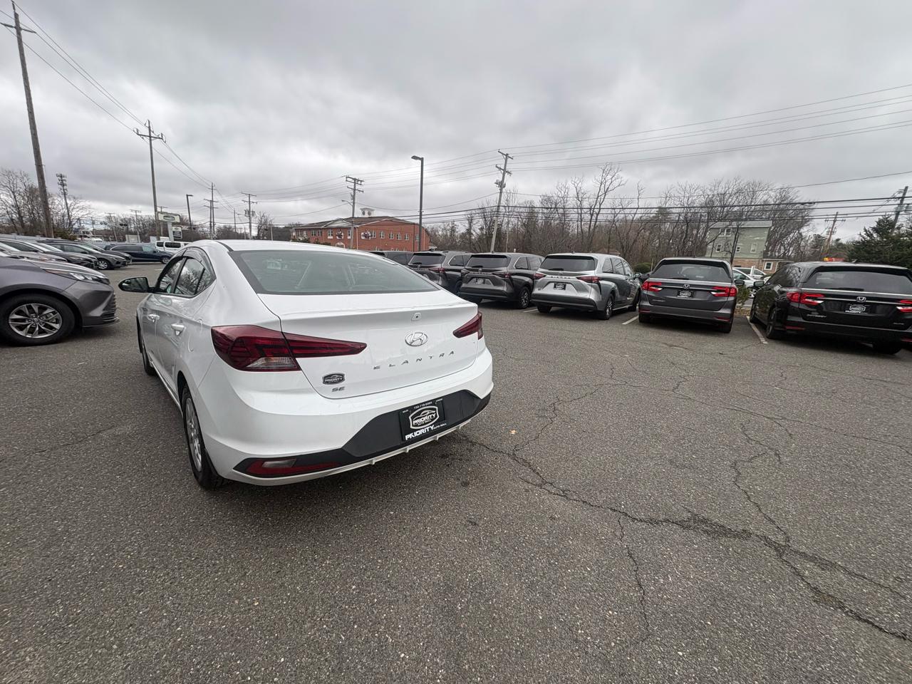 Hyundai Elantra SE Auto 2020