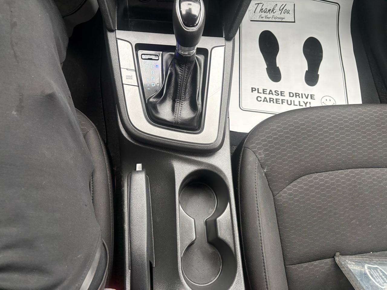 Hyundai Elantra SE Auto 2020