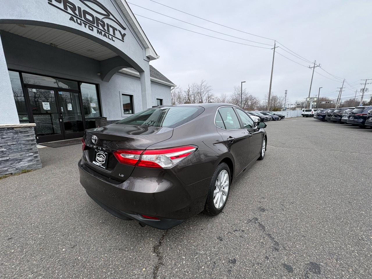 Toyota Camry SE 2023