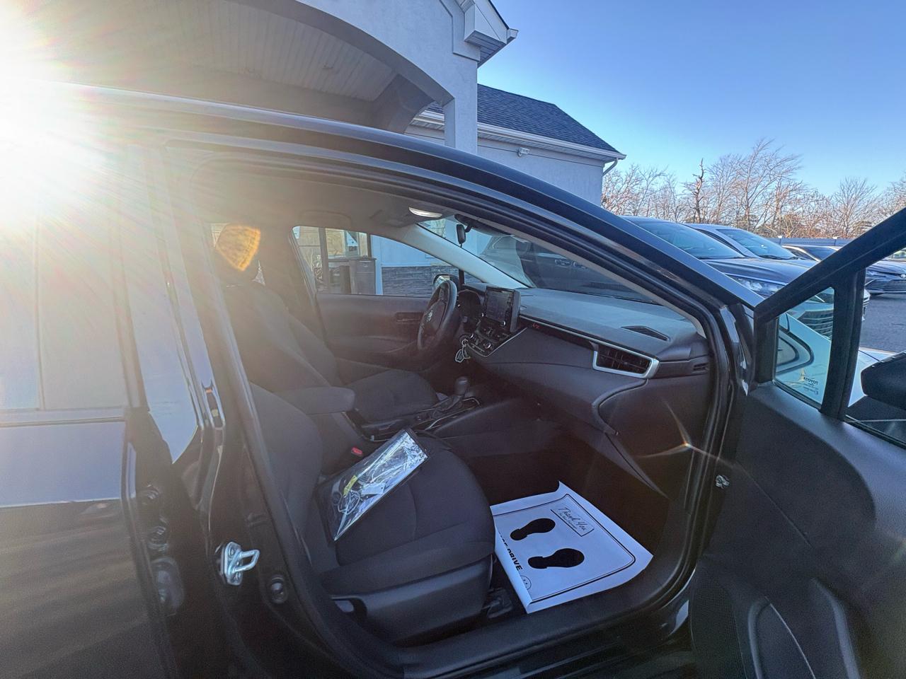 Toyota Corolla LE CVT (Natl) 2022