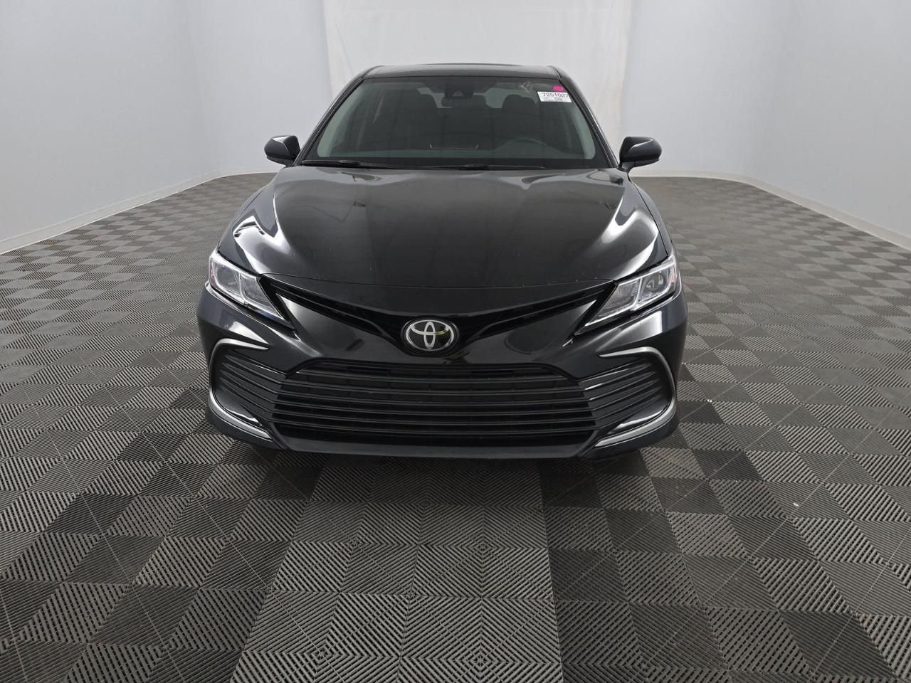 Toyota Camry LE Auto (Natl) 2024