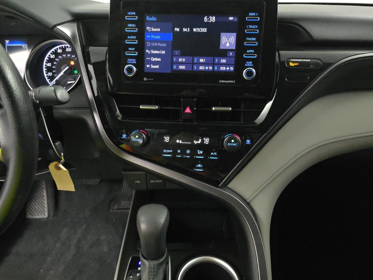 Toyota Camry LE Auto (Natl) 2024