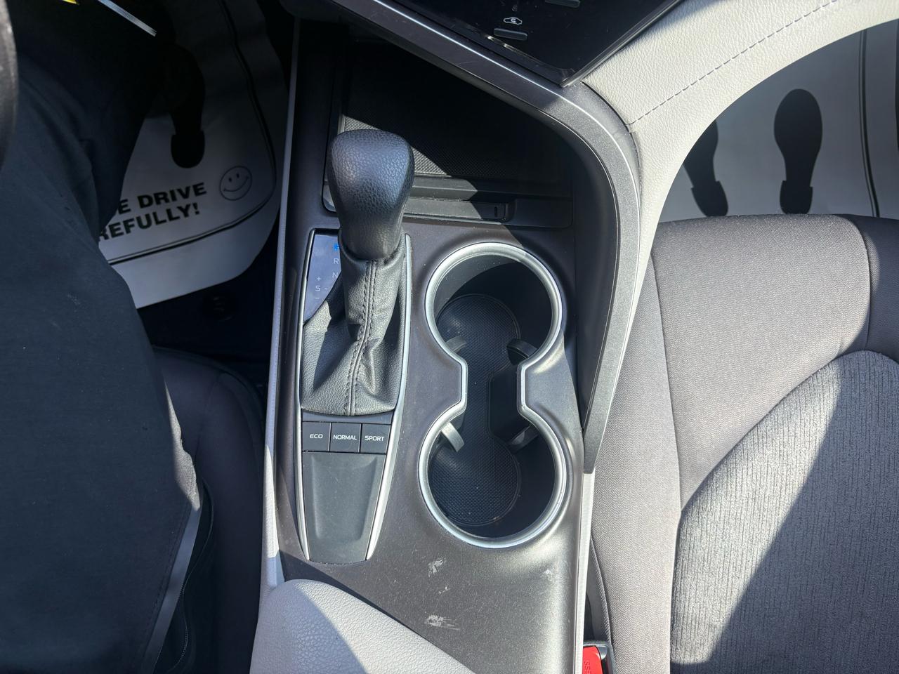 Toyota Camry LE Auto (Natl) 2024