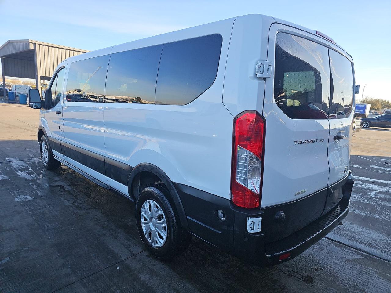 Ford Transit Passenger Wagon T-350 148" Low Roof XLT RWD 2024