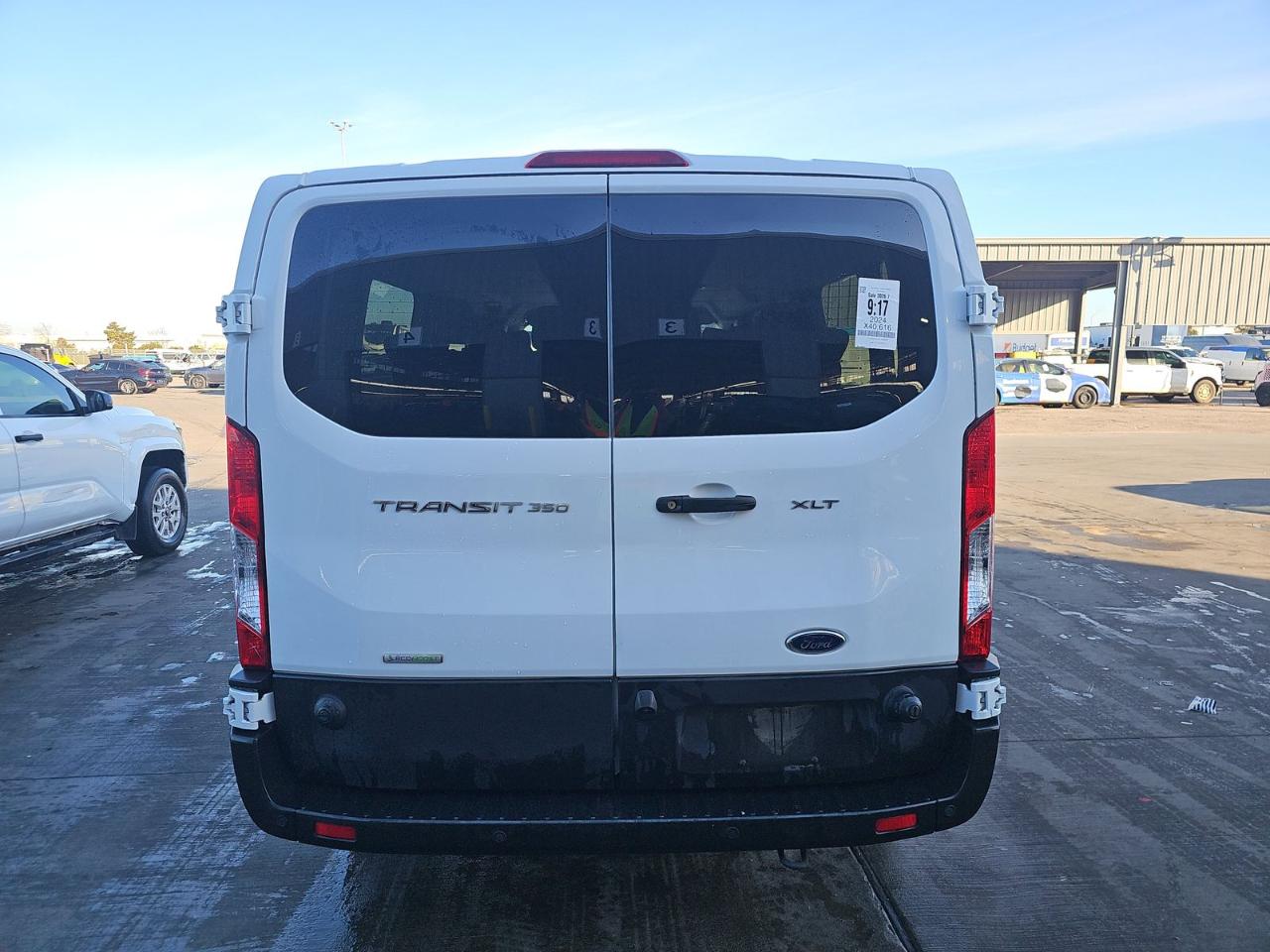 Ford Transit Passenger Wagon T-350 148" Low Roof XLT RWD 2024