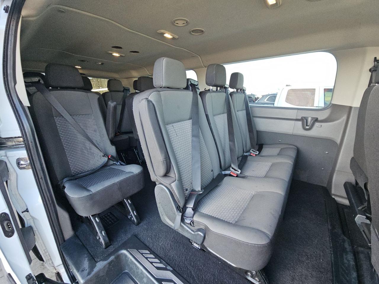 Ford Transit Passenger Wagon T-350 148" Low Roof XLT RWD 2024