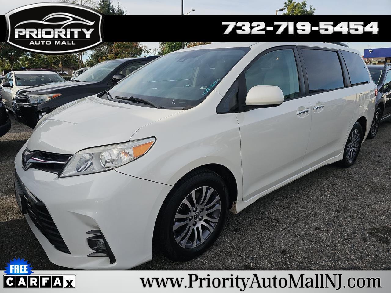Toyota Sienna XLE Auto Access Seat FWD 7-Passenger (Natl) 2018