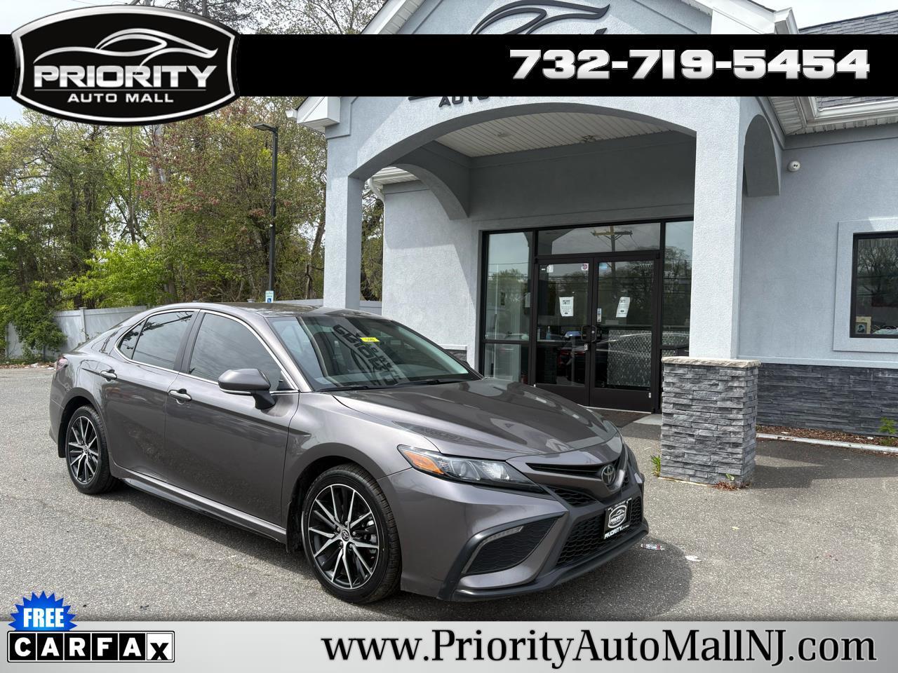 2023 Toyota Camry SE