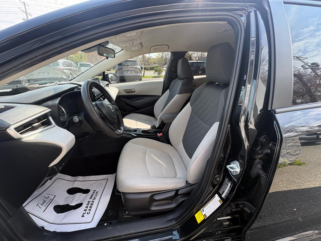 Toyota Corolla LE 2022