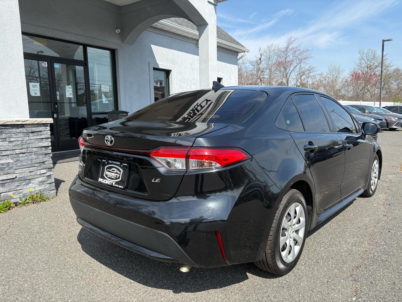 Toyota Corolla LE 2022