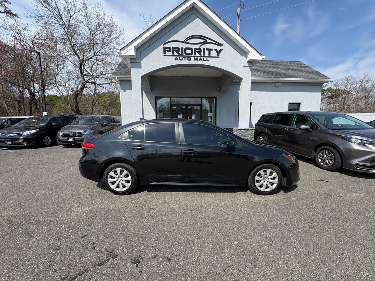 Toyota Corolla LE 2022