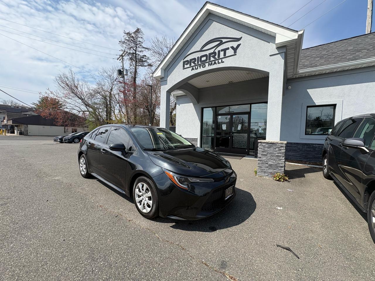 Toyota Corolla LE 2022