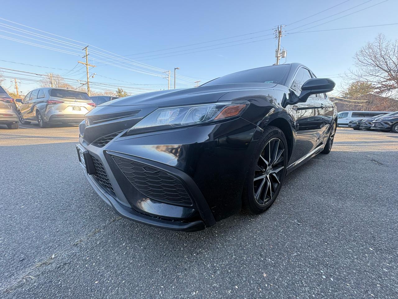 Toyota Camry SE Auto AWD (Natl) 2021