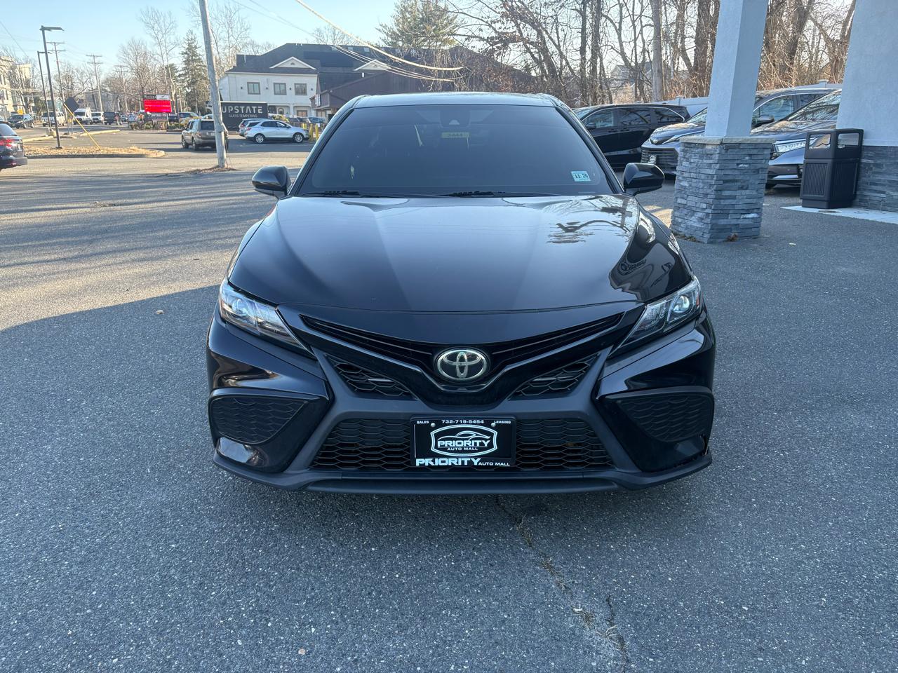 Toyota Camry SE Auto AWD (Natl) 2021
