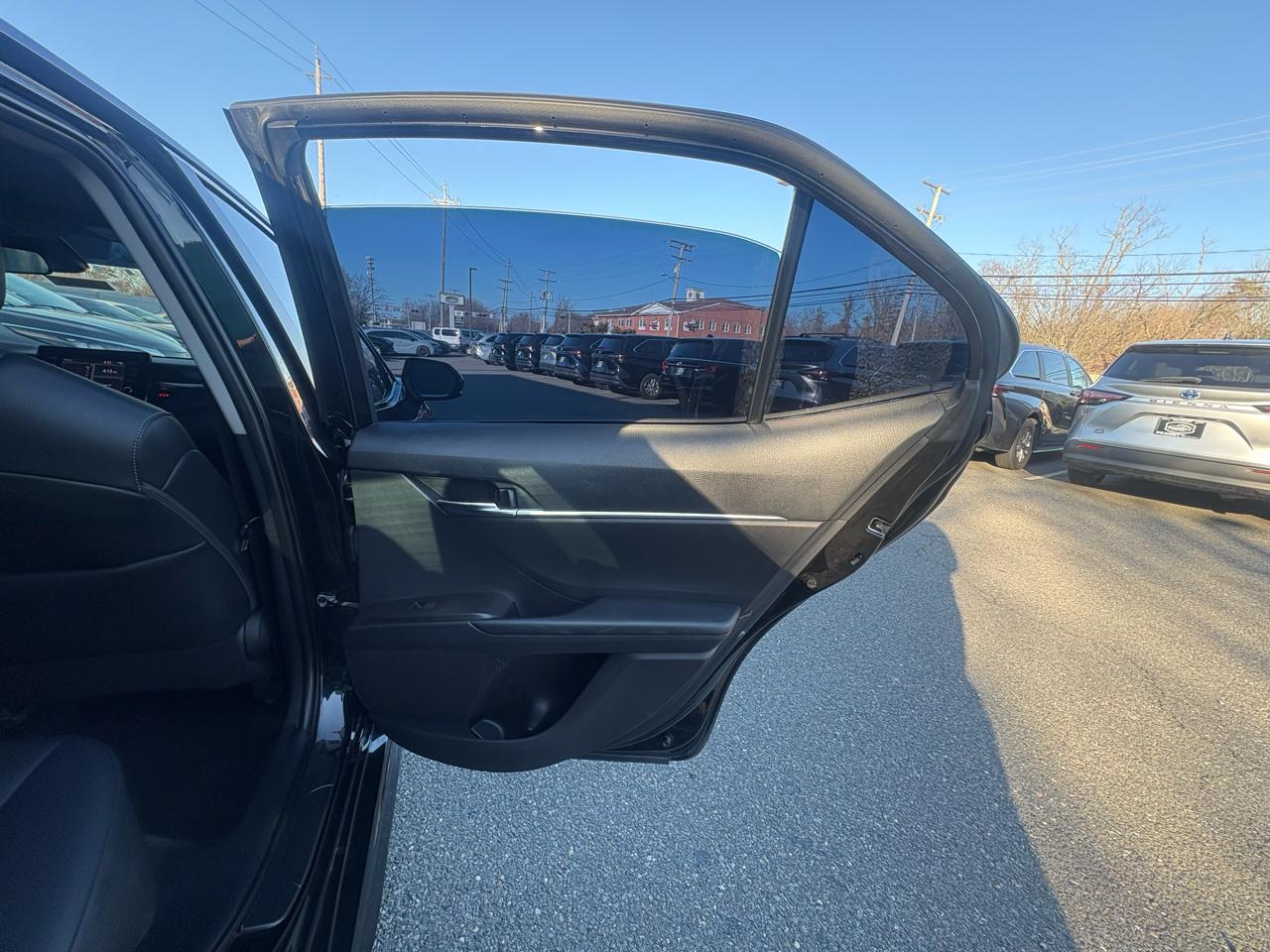 Toyota Camry SE Auto AWD (Natl) 2021