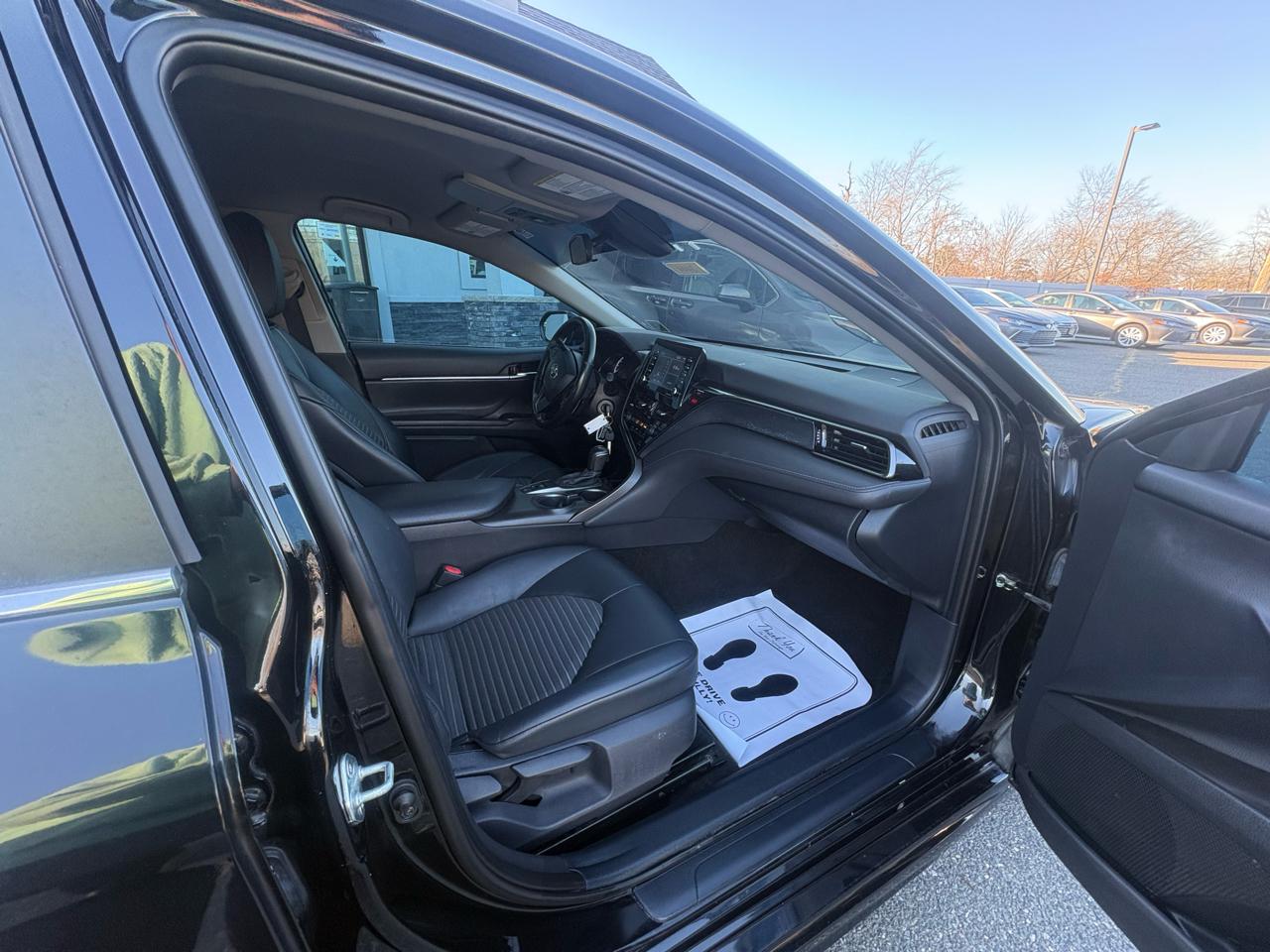 Toyota Camry SE Auto AWD (Natl) 2021