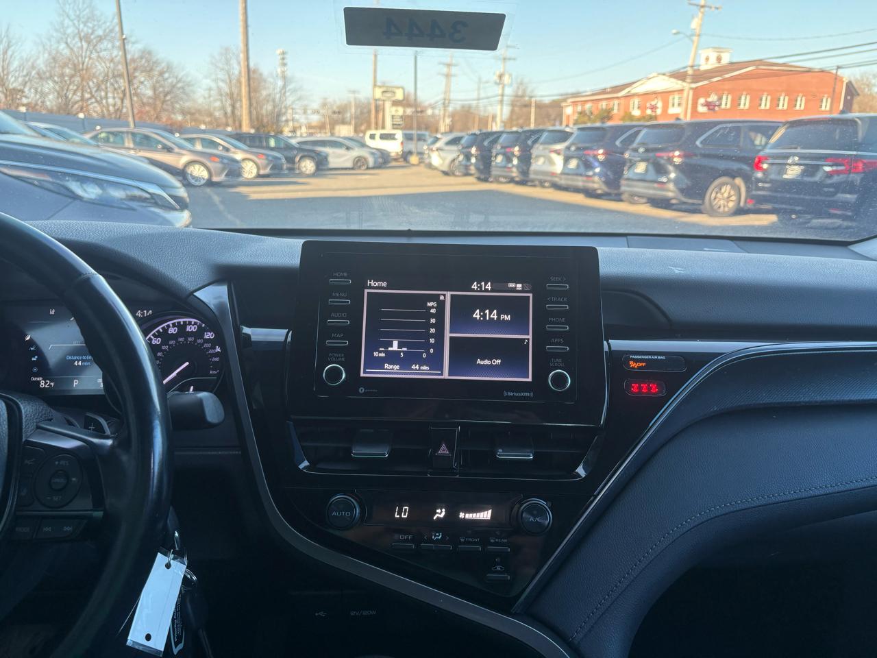 Toyota Camry SE Auto AWD (Natl) 2021