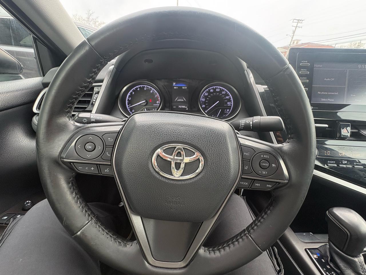 Toyota Camry SE Auto (Natl) 2021