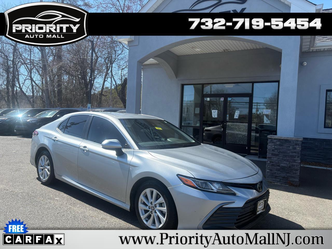 2022 Toyota Camry LE Auto (Natl)