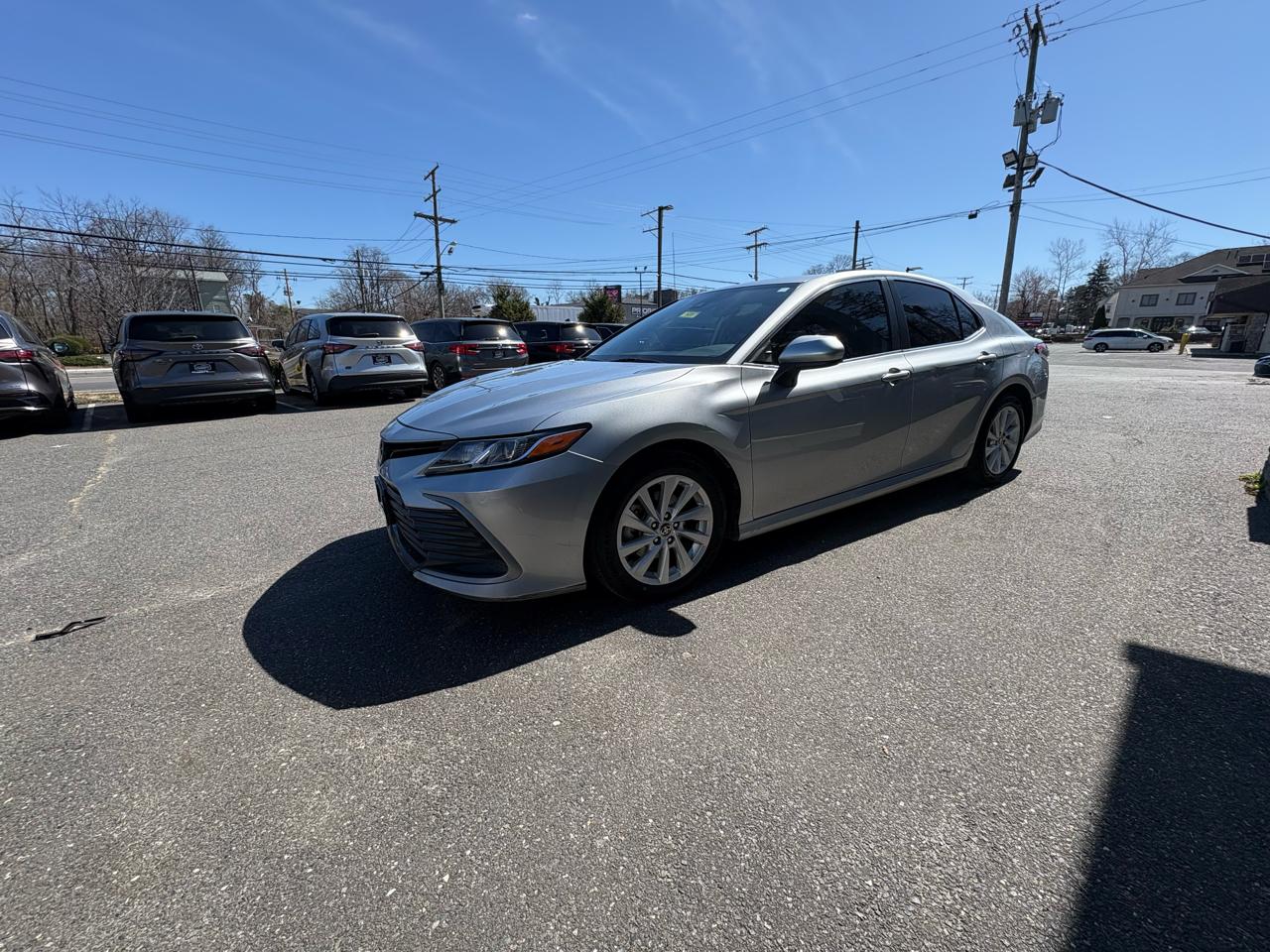 Toyota Camry LE Auto (Natl) 2022