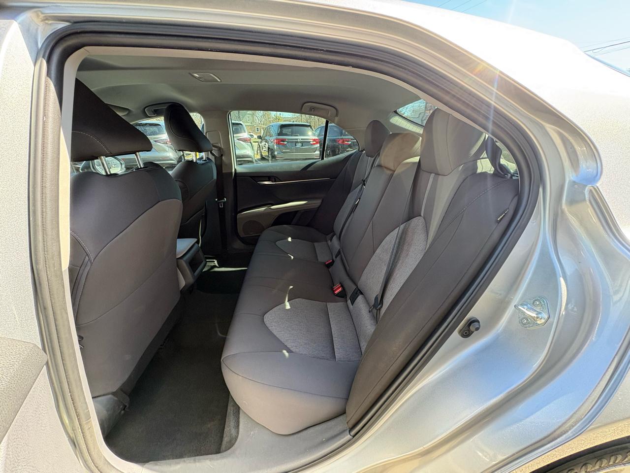 Toyota Camry LE Auto (Natl) 2022