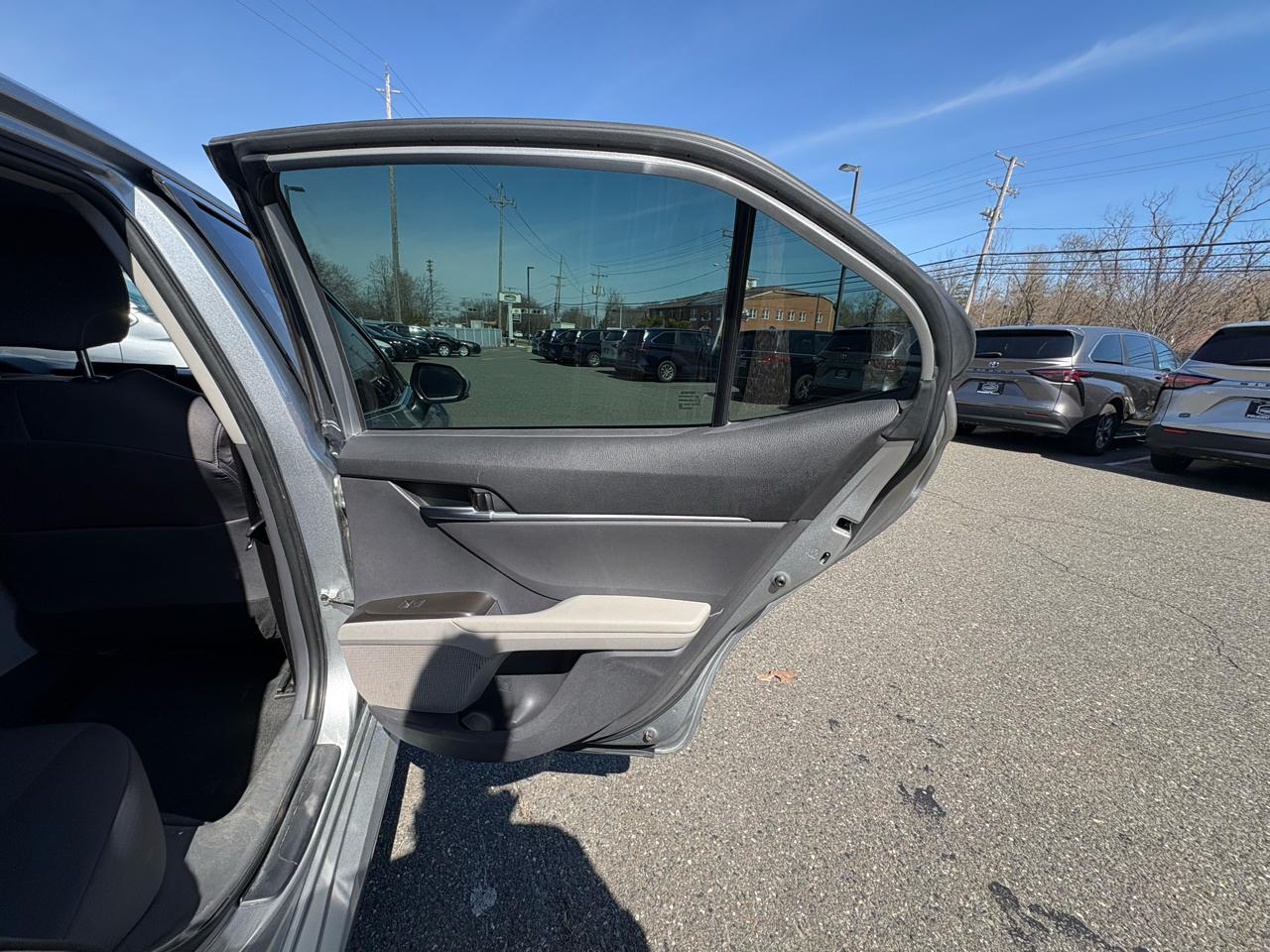 Toyota Camry LE Auto (Natl) 2022