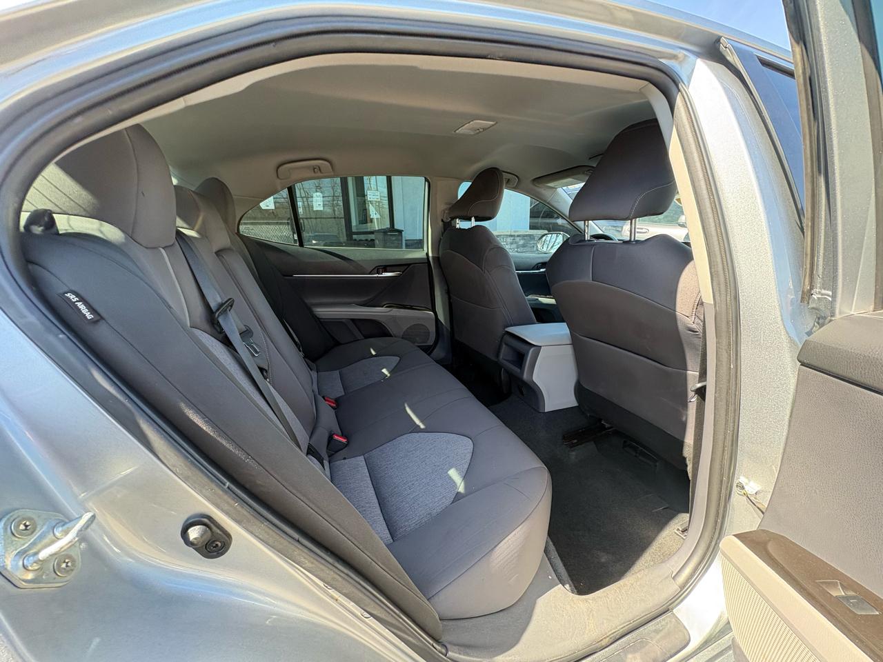 Toyota Camry LE Auto (Natl) 2022