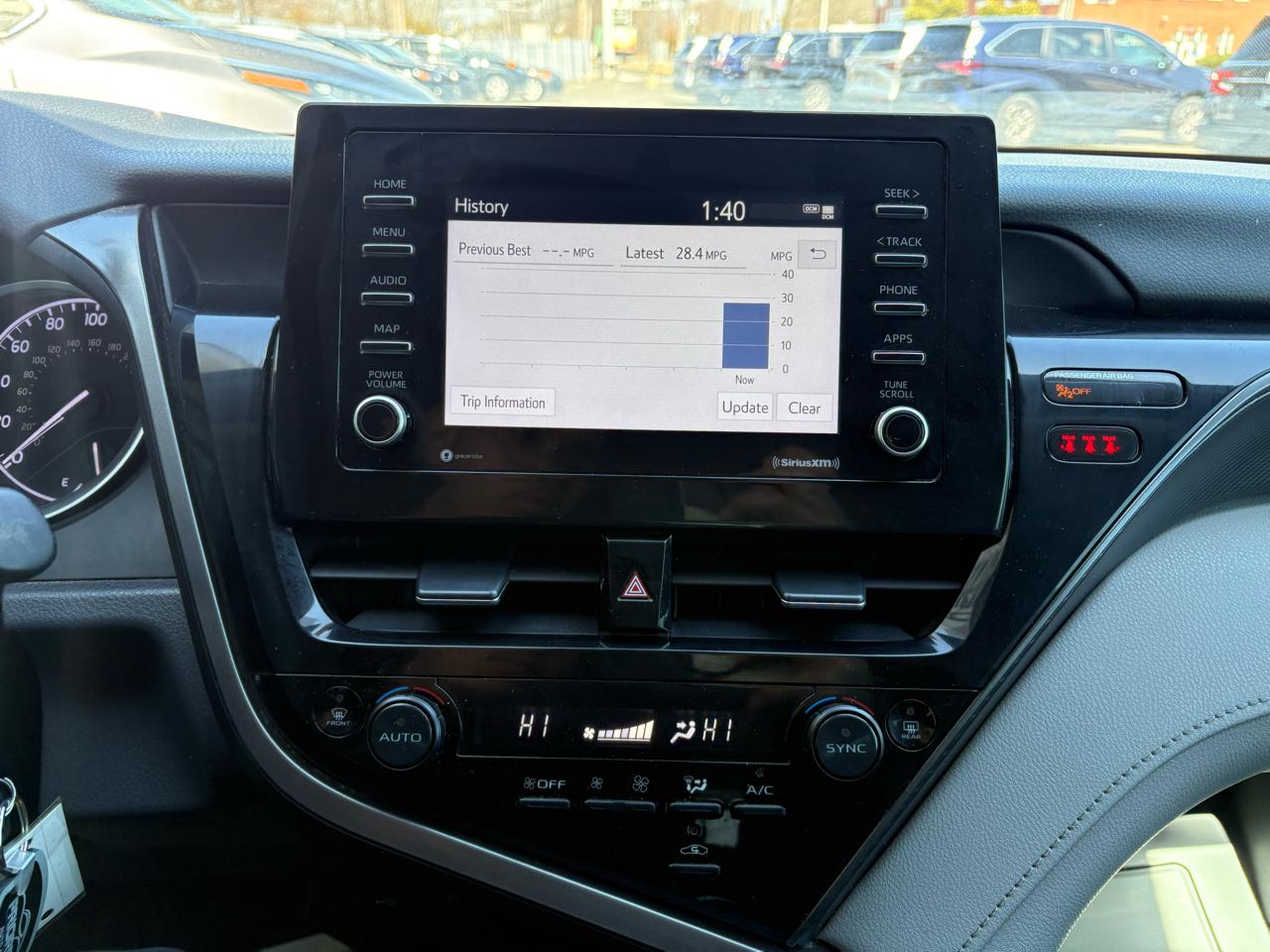 Toyota Camry LE Auto (Natl) 2022